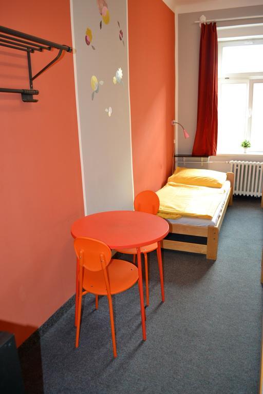 Hostel Advantage Прага Екстериор снимка