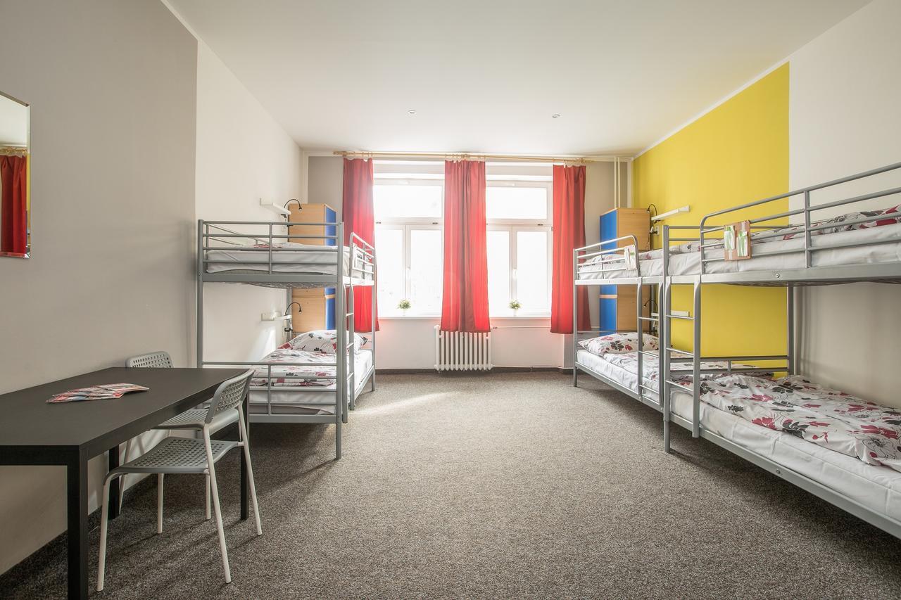 Hostel Advantage Прага Екстериор снимка
